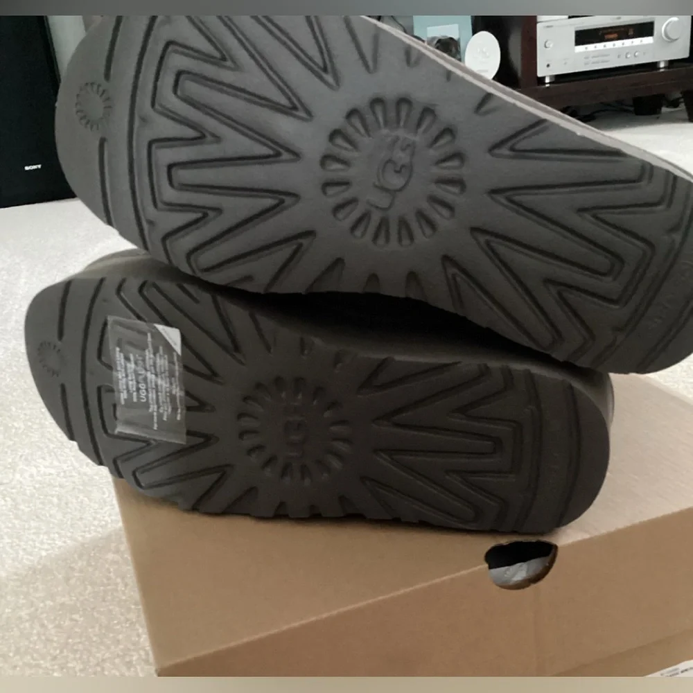 UGG Women's brown/greyPlatform Winter Boots - Picture 5 of 5